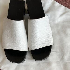 Gucci White Leather Slide Mules with Black Block Heel